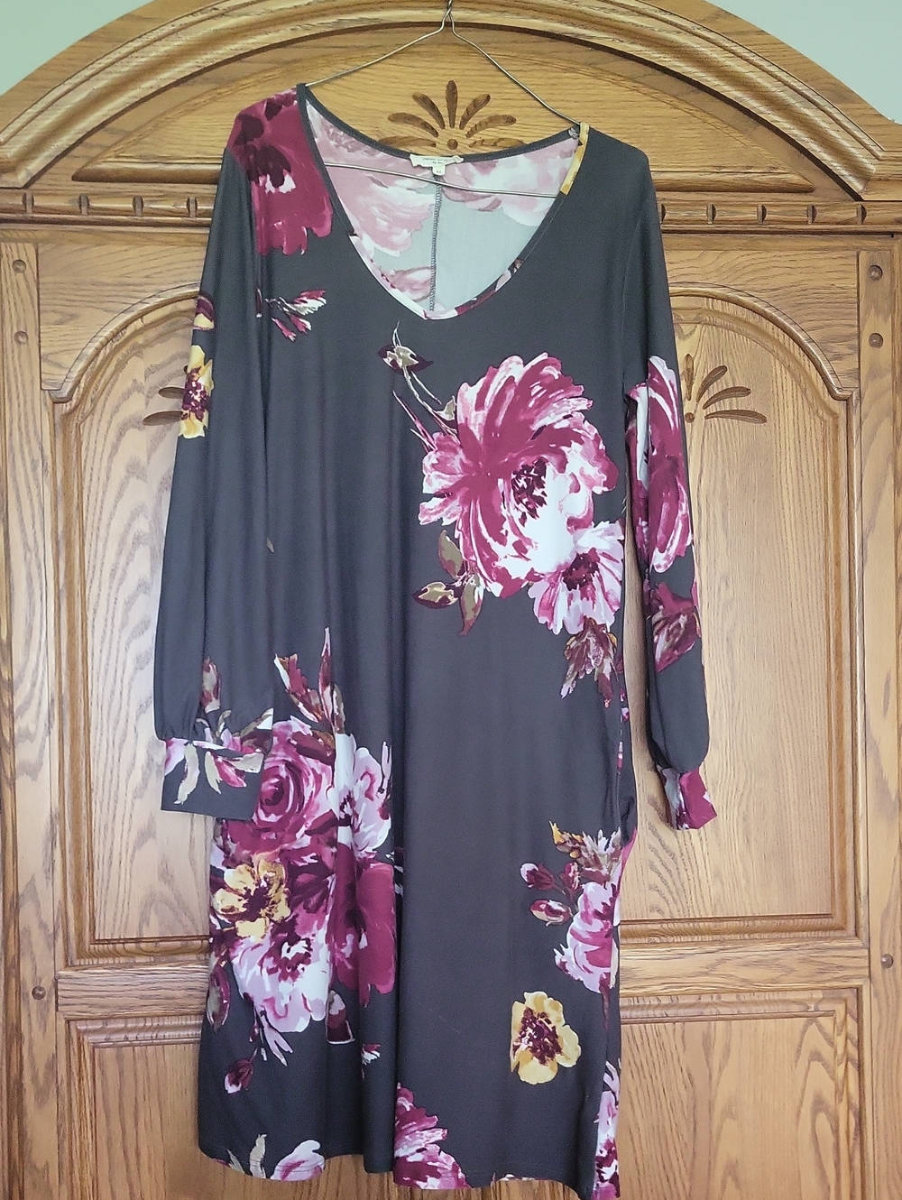 Sweet Love floral scoop neck top in pink and gray
